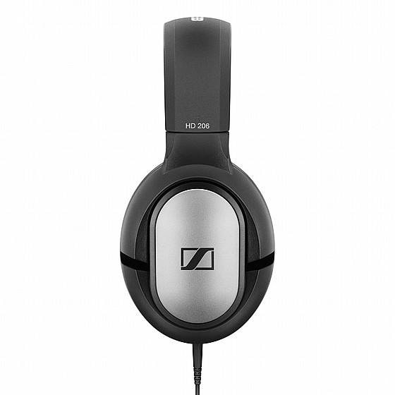 HD 206